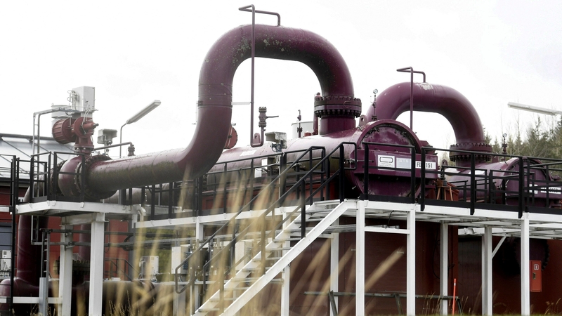 Doubts over global growth, along with a strengthening dollar, have pushed oil prices lower