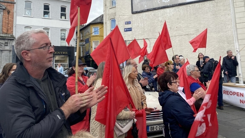 The Midwest Hospitals Campaign say the number of people being treated on trolleys at UHL regularly exceeds 100 people daily