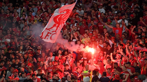 Chaos outside Stade de France causes kick-off delay