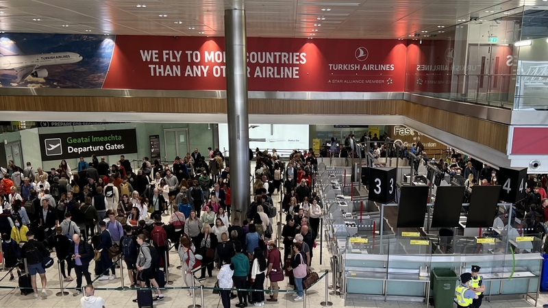 The daa said things are moving well at Dublin Airport this morning (Pic: RollingNews)