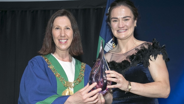Lord Mayor of Dublin, Alison Gilliland, confers the Freedom of the City on Kellie Harrington