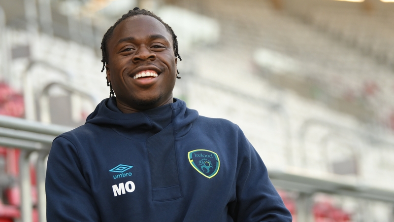 Republic of Ireland striker Michael Obafemi has crossed the Wales-England border, moving north to Burnley