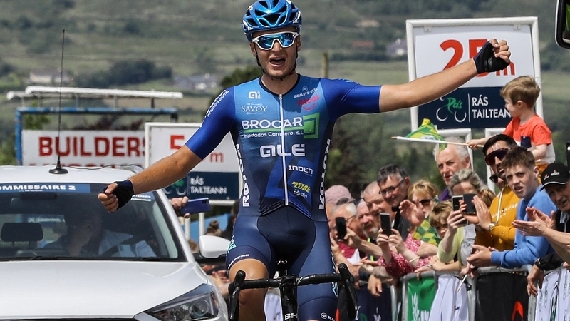 Louis Sutton celebrates his victory (Pic: Lorraine O'Sullivan)