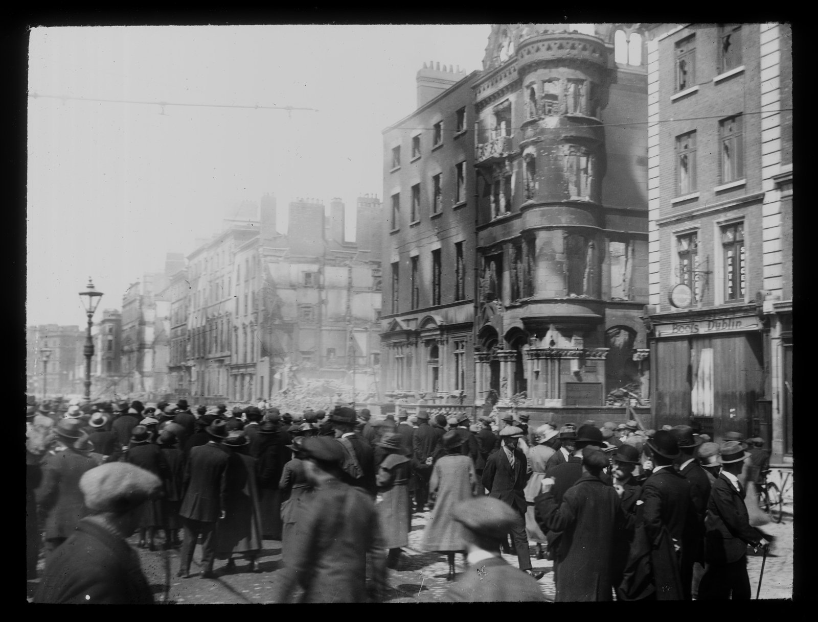 The city centre was once again a field of ruins (Credit: RTÉ Photographic Archive, the Cashman Collection)