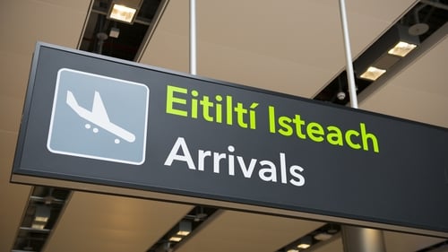 433,300 people visited Ireland from abroad last month