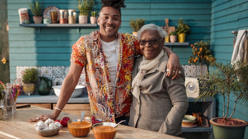 A rich and punchy hot sauce that you can adjust according to your taste by using fewer chillies.