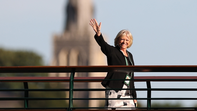 Ms Barker won the French Open in 1976