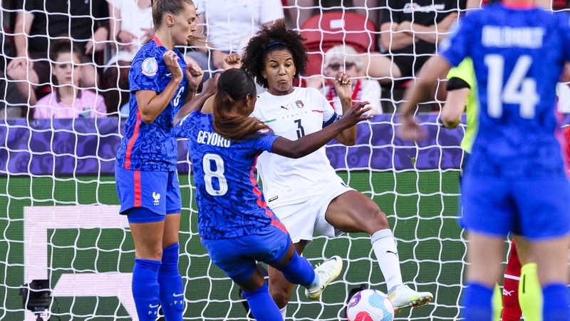 Grace Geyoro of France (C)