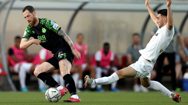 Chris McCann in action against Ayrton Attard
