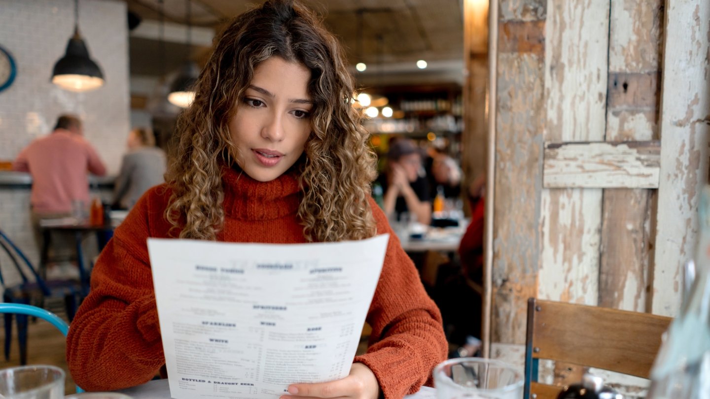 Can displaying calorie counts on menus tackle obesity levels?