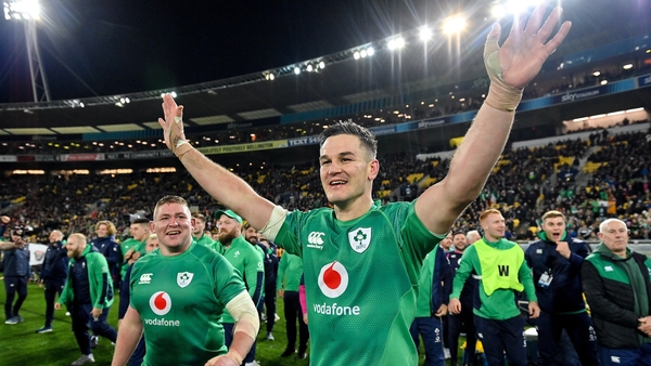 Sexton kicked 12 points, which brought him past the 1,000 mark in Test rugby