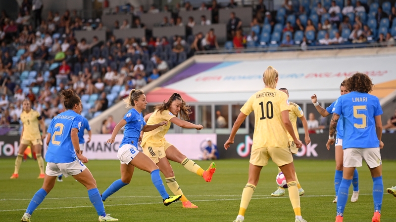 Tine De Caigny fires home the Belgian winner