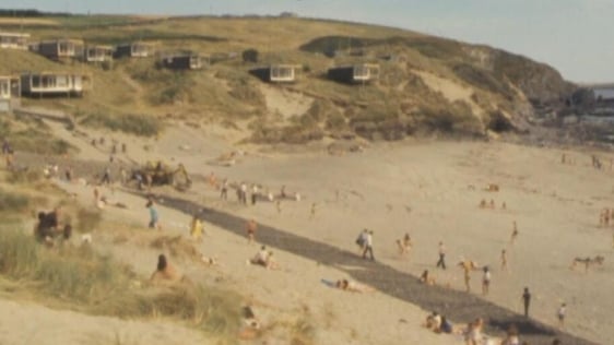 Efforts to halt beach erosion at Owenahincha in West Cork (1977)