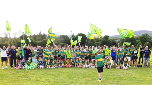 Templenoe GAA members show their support for the Kerry team ahead of Sunday's All-Ireland SFC final (Pic: Mary O'Neill)