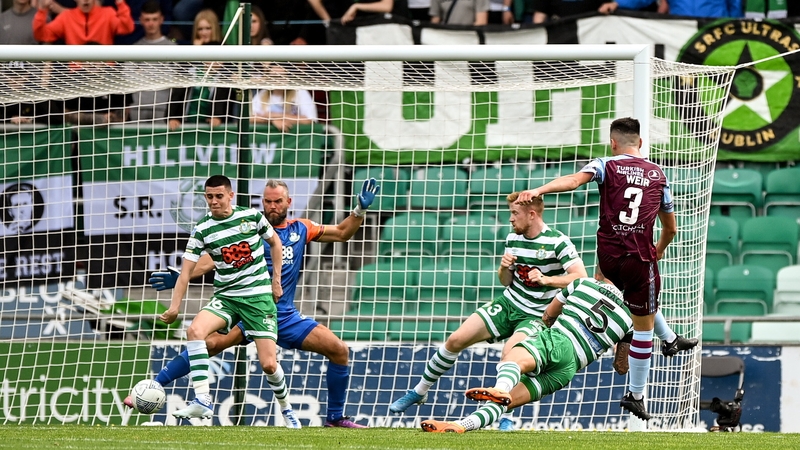 Evan Weir fires home Drogheda United's leveller