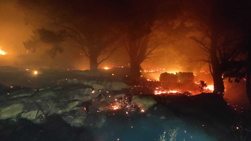 Operation to protect properties on the Glenalua Road and in Ballinclea Heights (Pic: Dublin Fire Brigade)