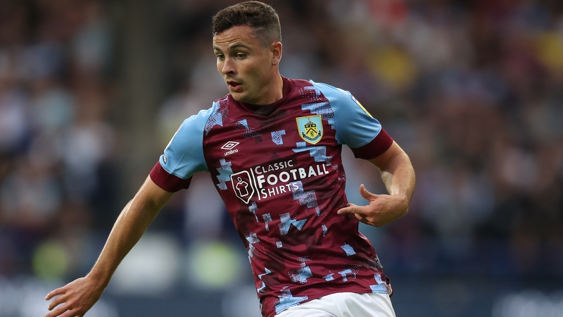 Republic of Ireland midfielder Josh Cullen signs a three year deal with Burnley