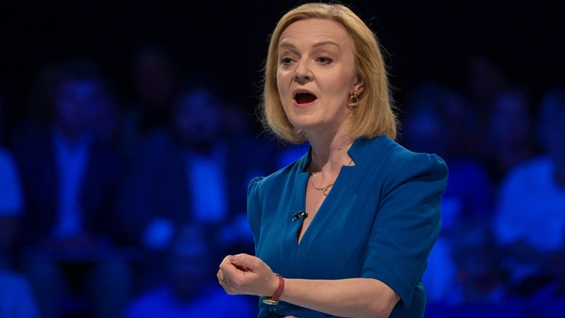 Liz Truss i mbun stocaireachta inné