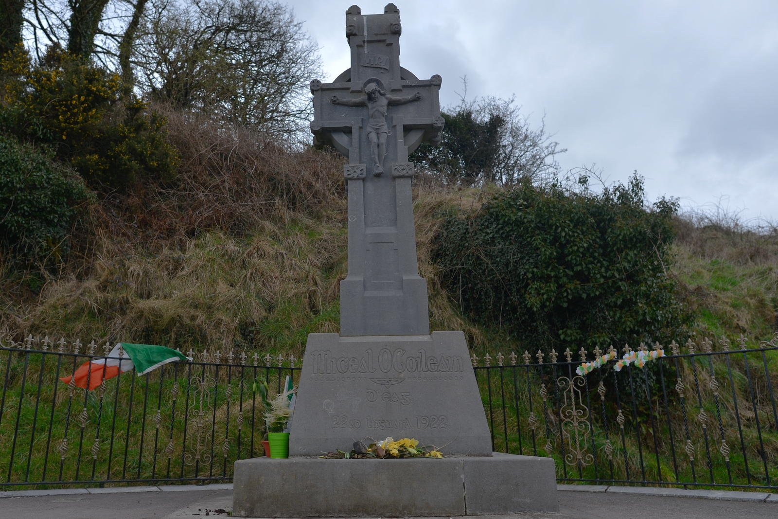 The Béal na Bláth memorial cross (Pic: Getty Images)