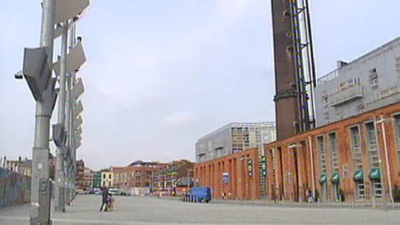 Smithfield Square (2002)