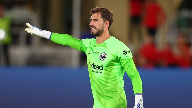 Kevin Trapp is staying in Germany