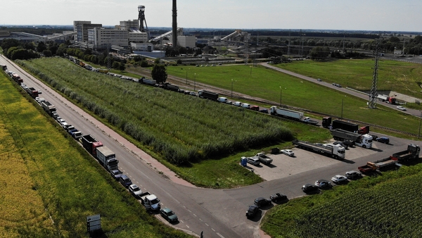 Thousands of people queue for coal supplies outside the Bogdanka coal mine