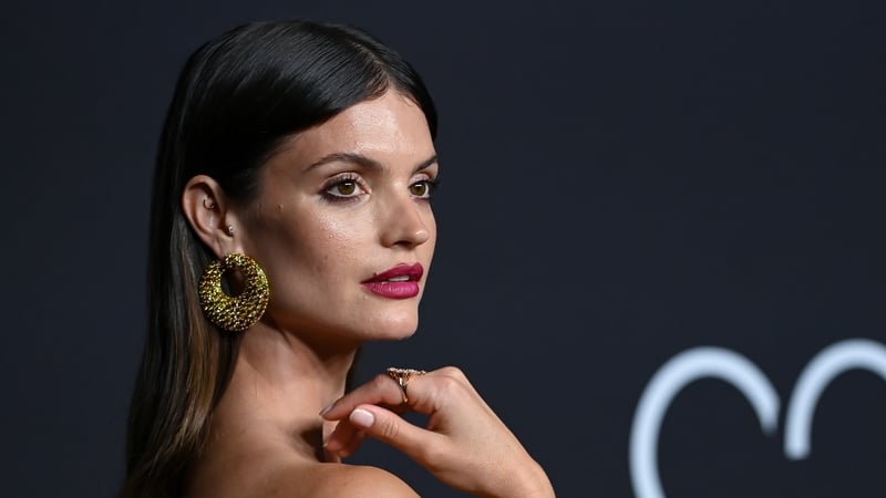 Charlbi Dean: 1990 - 2022