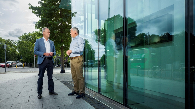 Ronspot CEO Michael Furey (right) with Furthr VC managing partner Richard Watson