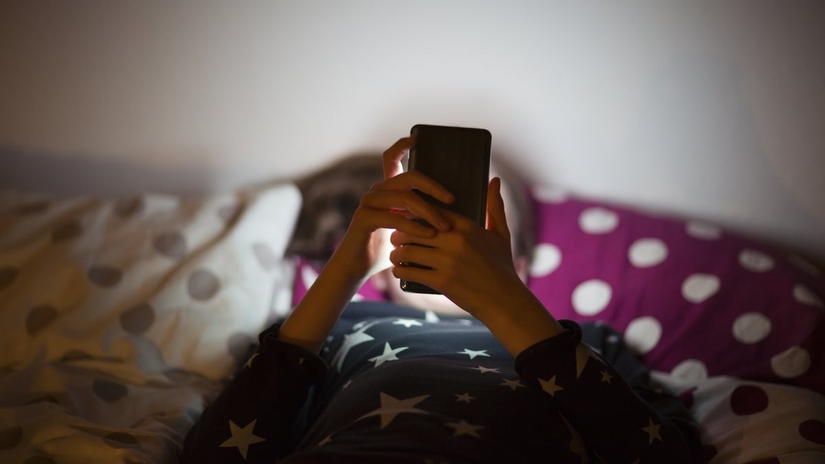 Survey finds 82% of 8-12 year olds using phones unsupervised in their bedrooms