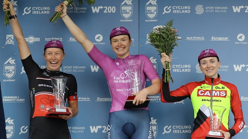 Richardson (c) celebrates her victory. Photo: Lorraine O'Sullivan