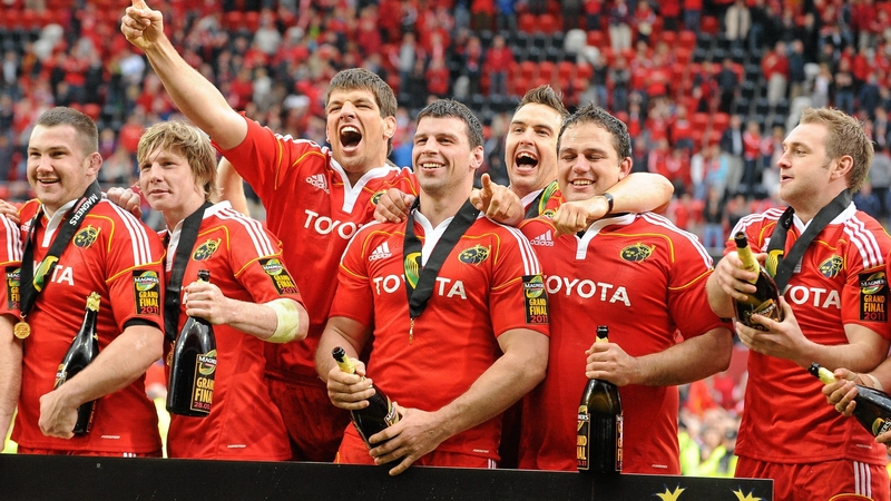 Leamy (centre) was part of the last Munster side to win silverware in 2011