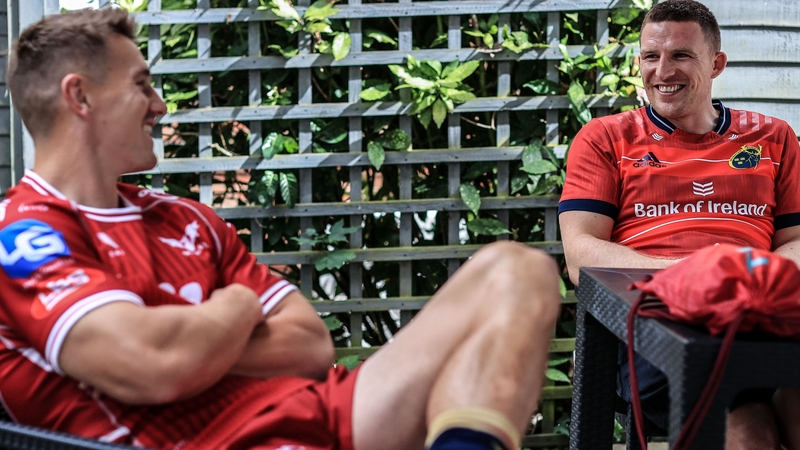 Andrew Conway chats with Jonathan Davies during last week's URC launch in London. Credit: www.inpho.ie