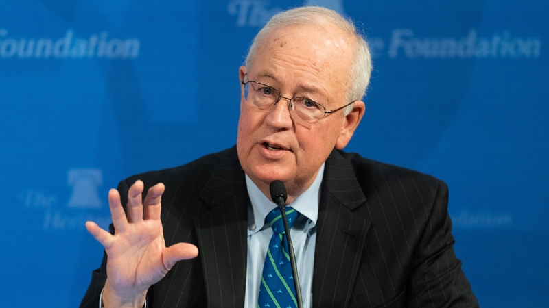 Ken Starr's family said that he died of complications from surgery