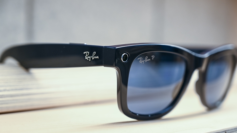 The owner of the Ray-Ban sunglass brand extended its licensing deal with Giorgio Armani's luxury group for a further 15 years