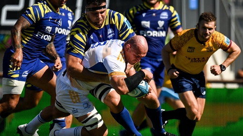 Rhys Ruddock dives to score Leinster second try