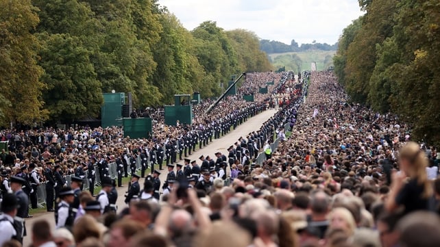 Thousands of people lined the streets in London and Windsor today to see the procession pass (Dursun Aydemir/Anadolu Agency via Getty)
