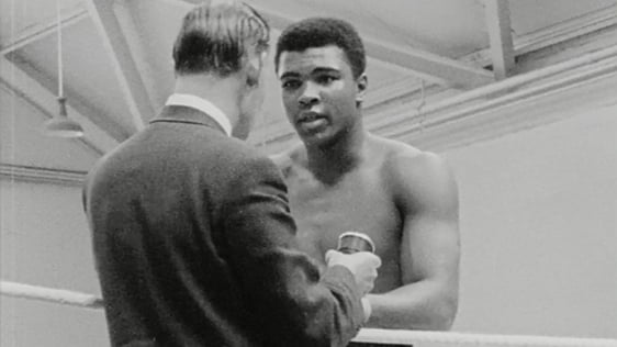 Seán Óg Ó Ceallacháin interviews Cassius Clay, 1963
