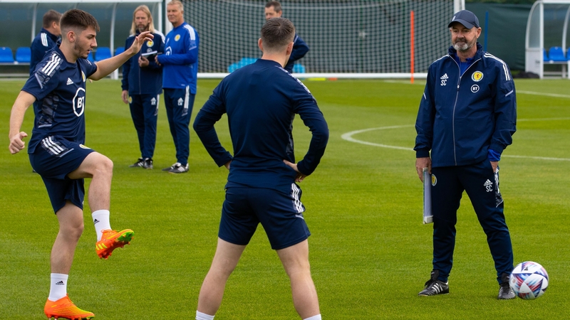 Steve Clarke oversees training in Edinburgh earlier today