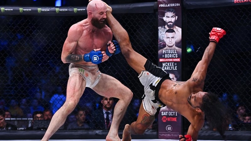 Benson Henderson, right, got the verdict from all three judges