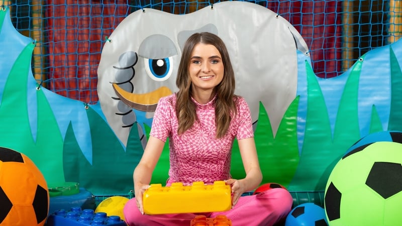 Niamh Ní Chróinín, láithreoir