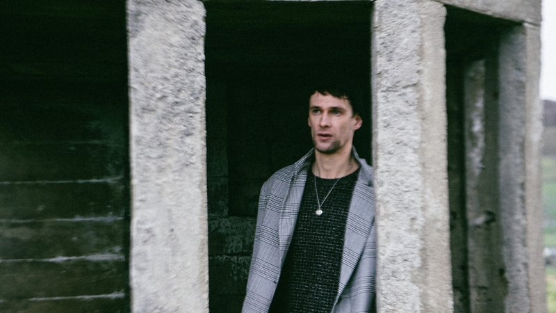 Pa Sheehy: "Guitar-driven indie pop that wants to be less poppy and cooler but failing miserably."