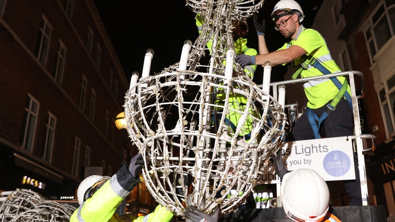 25 streets in Dublin city centre will have energy efficient lighting for the festive season this year