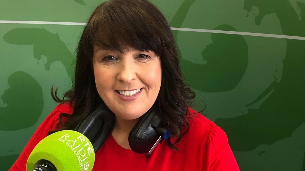 Maighréad Uí Annluain ó Sheomra na Nuachta.