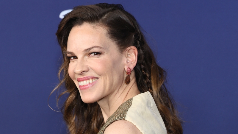 Hilary Swank - "I can't believe it"