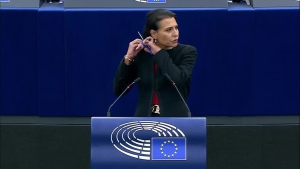 Abir Al-Sahlani pledged solidarity with Iranian protestors