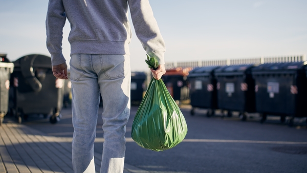 What Planet Are You On?'s Dr Brian Kelleher explains how our household waste contributes to greenhouse gas emissions.