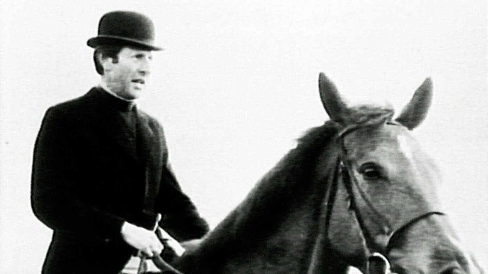 Fr Molloy and Thérèse Flynn bought and sold horses together as part of a business partnership