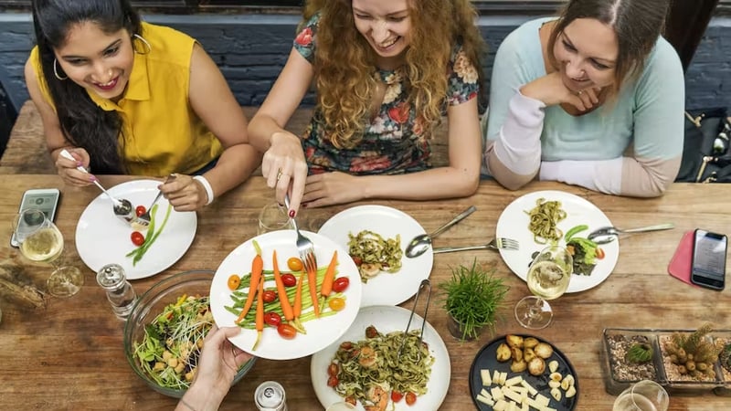 A healthy diet with plenty of variety can lower risk of cancer. Photo: Rawpixel.com/ Shutterstock