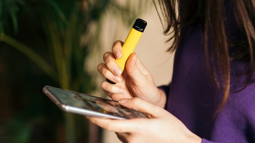 About one in seven Australian children aged 14-17 are using vapes