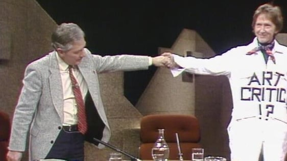 Gay Byrne and art critic Roderic Knowles (1982)